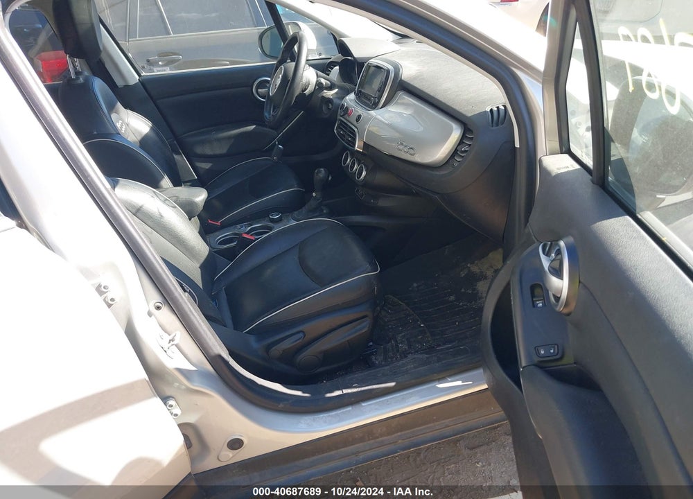 2017 FIAT 500X LOUNGE AWD VIN: ZFBCFYDB6HP601103