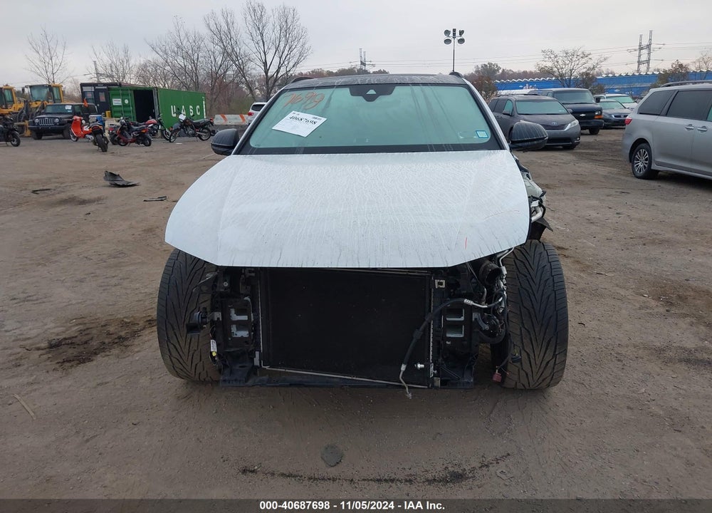 2021 AUDI Q8 PREMIUM PLUS 55 TFSI QUATTRO TIPTRONIC VIN: WA1EVAF1XMD003817