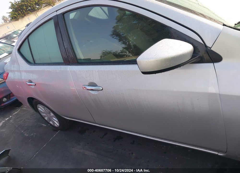 2019 NISSAN VERSA 1.6 SV VIN: 3N1CN7AP7KL800550