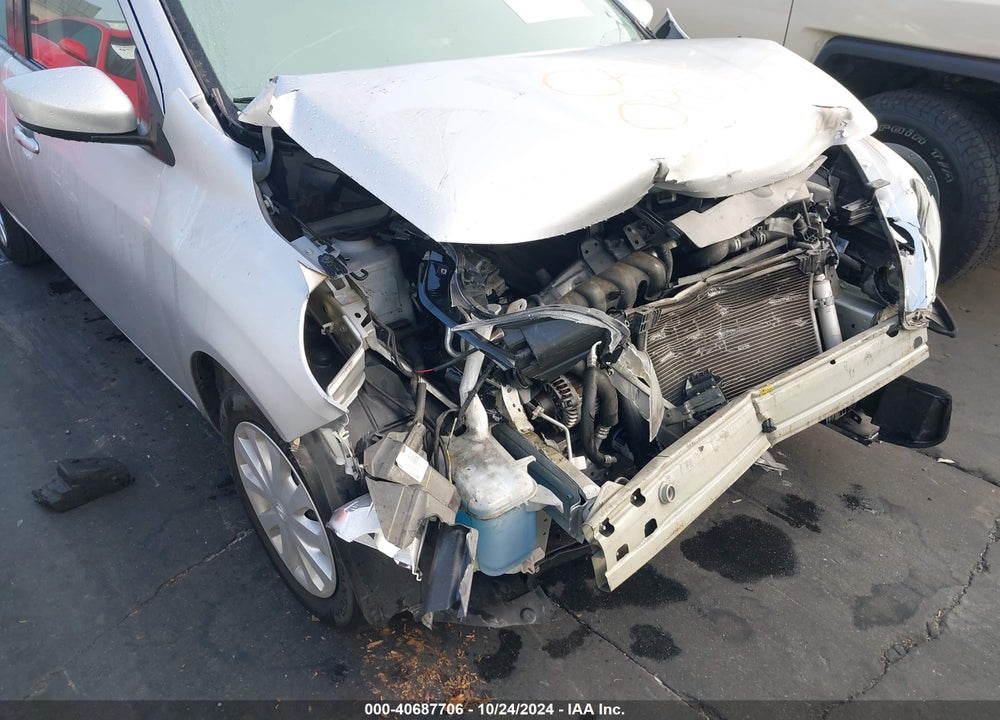 2019 NISSAN VERSA 1.6 SV VIN: 3N1CN7AP7KL800550