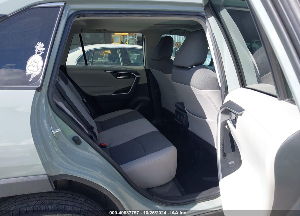 2021 TOYOTA RAV4 XLE VIN: 2T3W1RFV1MC085951