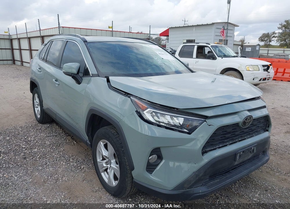 2021 TOYOTA RAV4 XLE VIN: 2T3W1RFV1MC085951