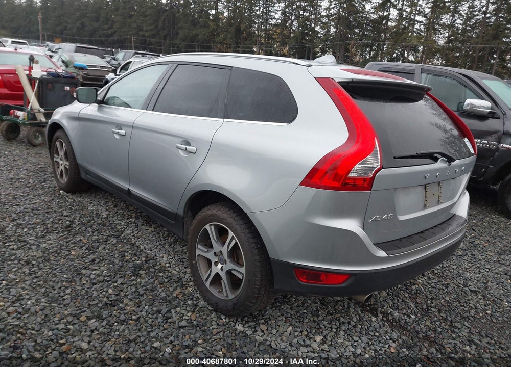 2013 VOLVO XC60 T6 VIN: YV4902DZ4D2413042