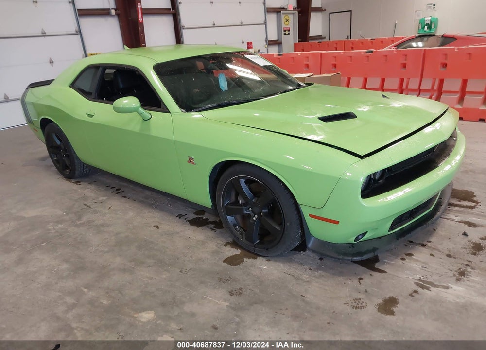 2015 DODGE CHALLENGER R/T SCAT PACK VIN: 2C3CDZFJ3FH744092