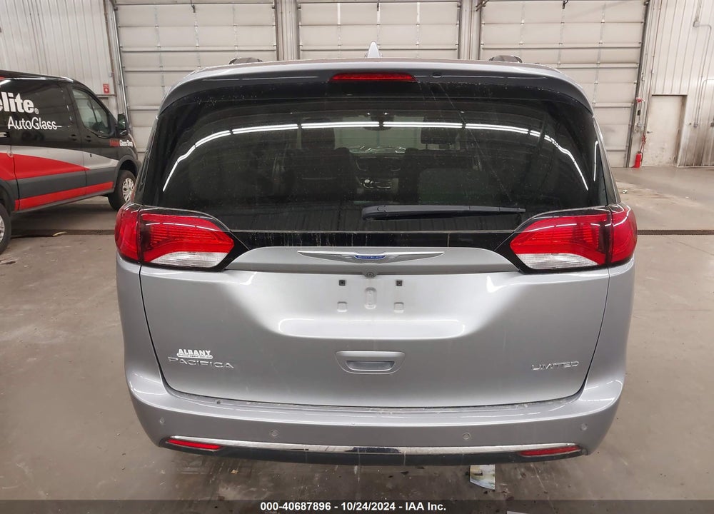 2018 CHRYSLER PACIFICA LIMITED VIN: 2C4RC1GG0JR226375
