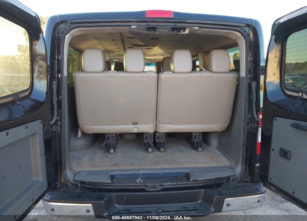 2015 NISSAN NV PASSENGER NV3500 HD SL V8 VIN: 5BZAF0AA6FN851175