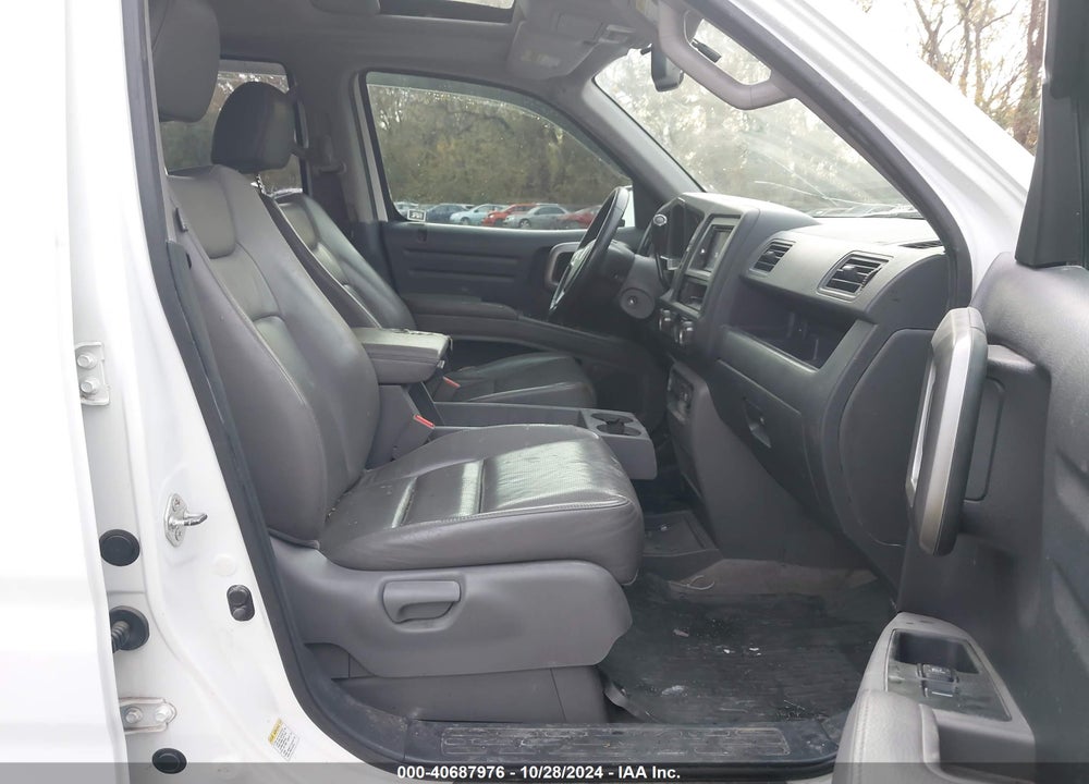 2013 HONDA RIDGELINE VIN: 5FPYK1F59DB012121