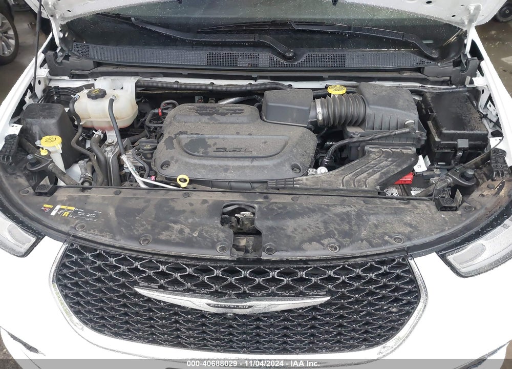 2022 CHRYSLER PACIFICA TOURING L VIN: 2C4RC1BG8NR125615