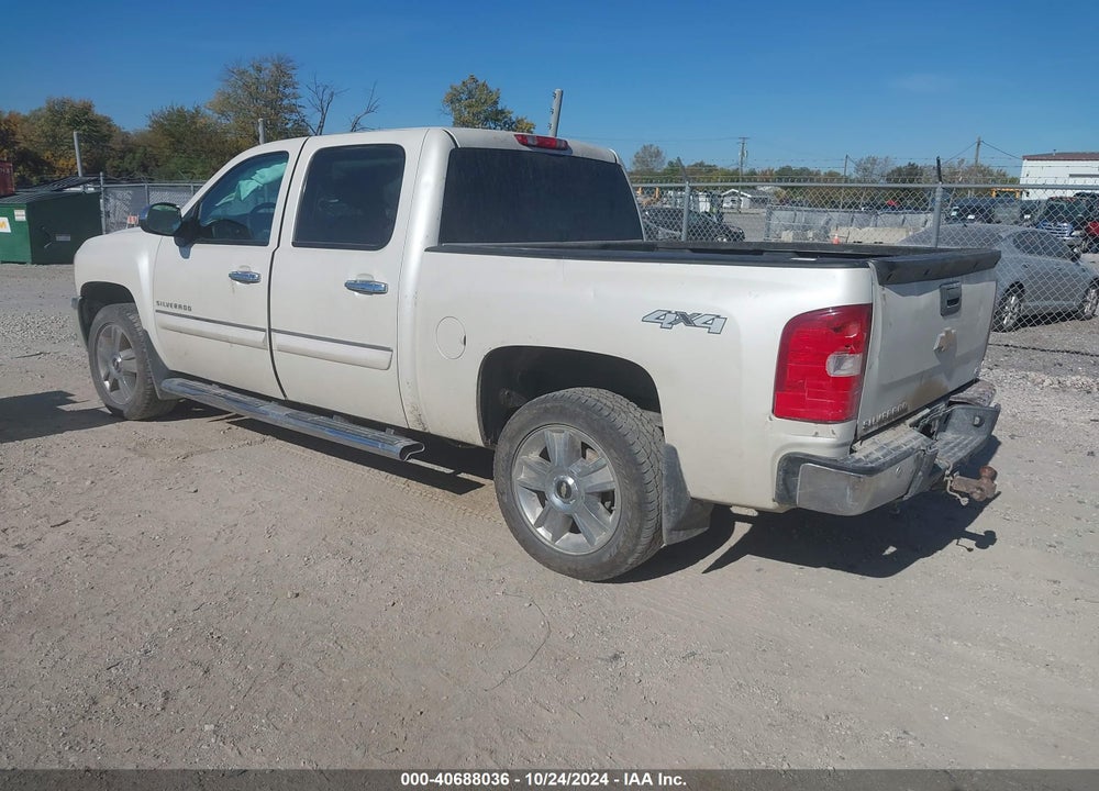 2013 CHEVROLET SILVERADO 1500 LT VIN: 3GCPKSE79DG369922