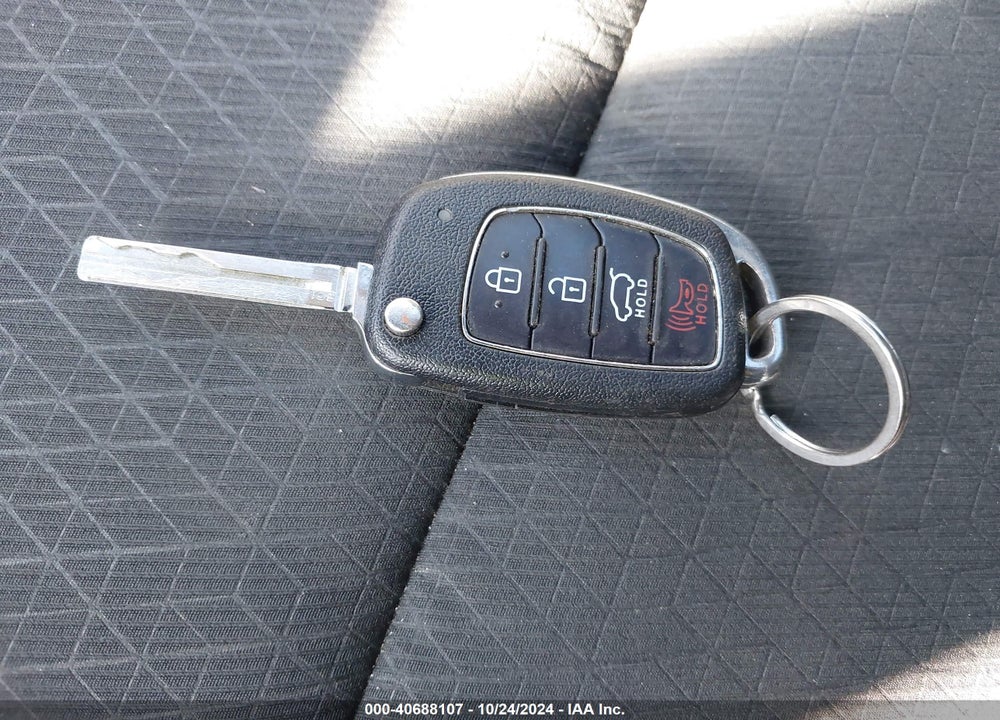 2016 HYUNDAI TUCSON SE VIN: KM8J3CA47GU055929