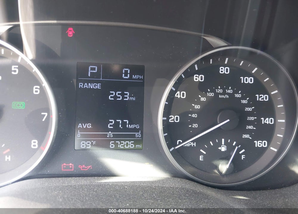 2018 HYUNDAI ELANTRA SE VIN: 5NPD74LF9JH399693