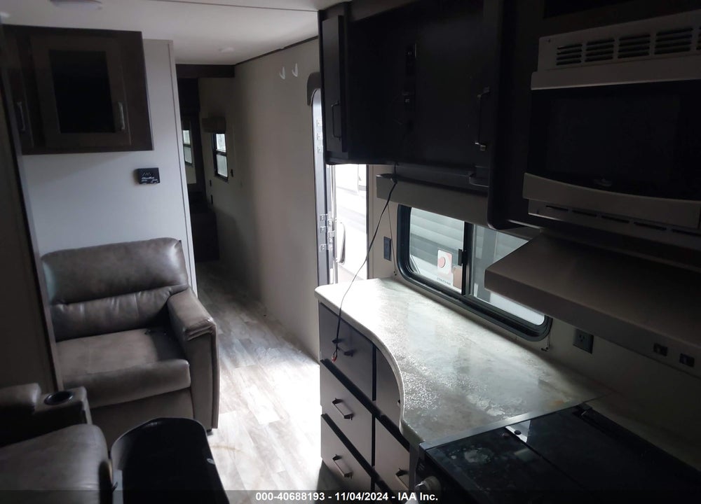 2021 GRAND DESIGN TRANSCEND VIN: 573TT3621M8808792