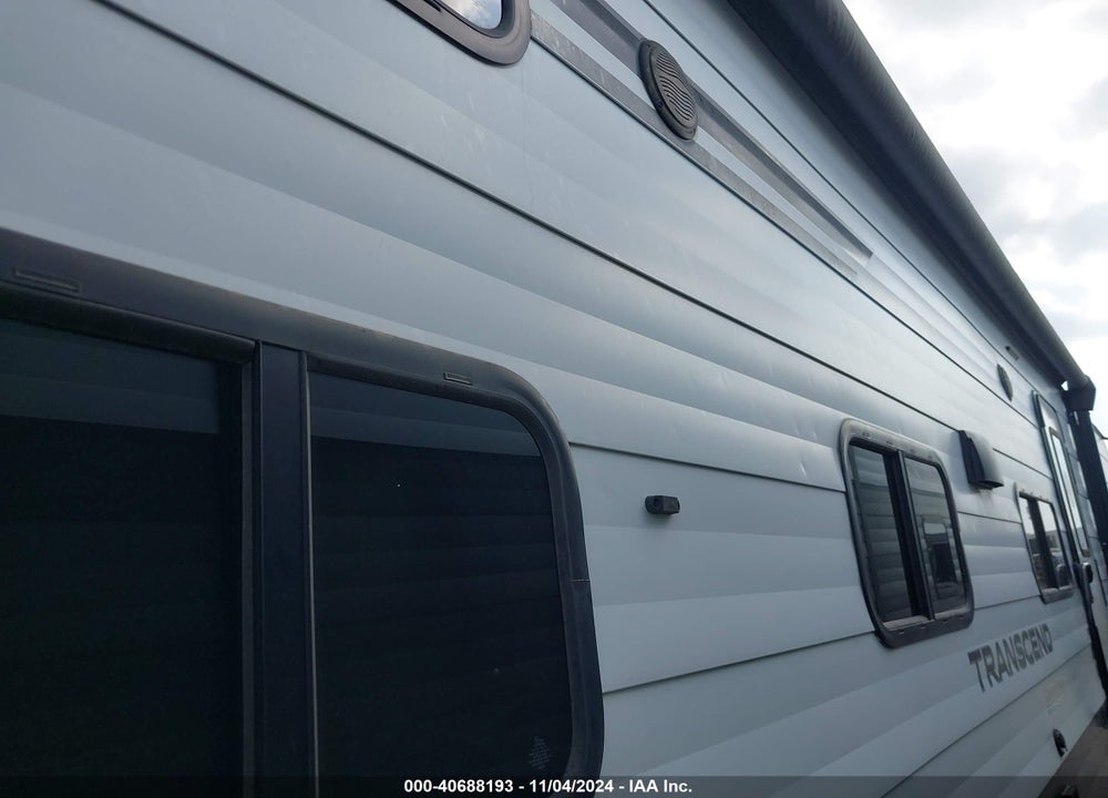 2021 GRAND DESIGN TRANSCEND VIN: 573TT3621M8808792