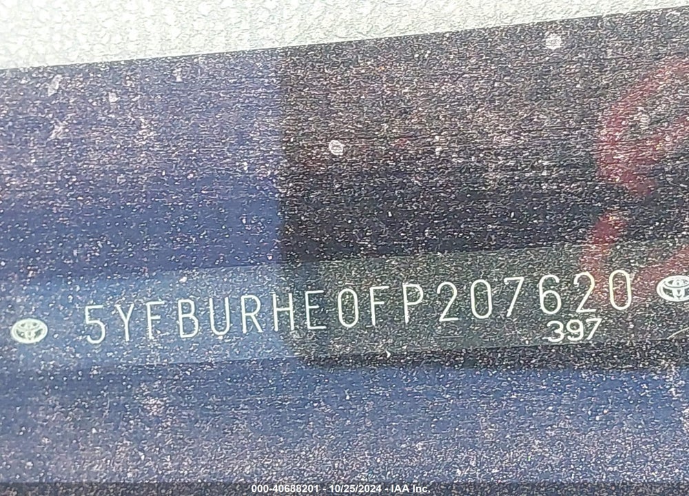 2015 TOYOTA COROLLA LE VIN: 5YFBURHE0FP207620