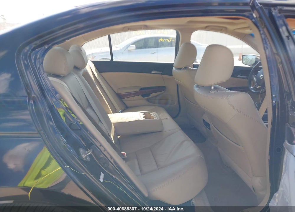 2012 HONDA ACCORD 2.4 EX-L VIN: 1HGCP2F81CA124683