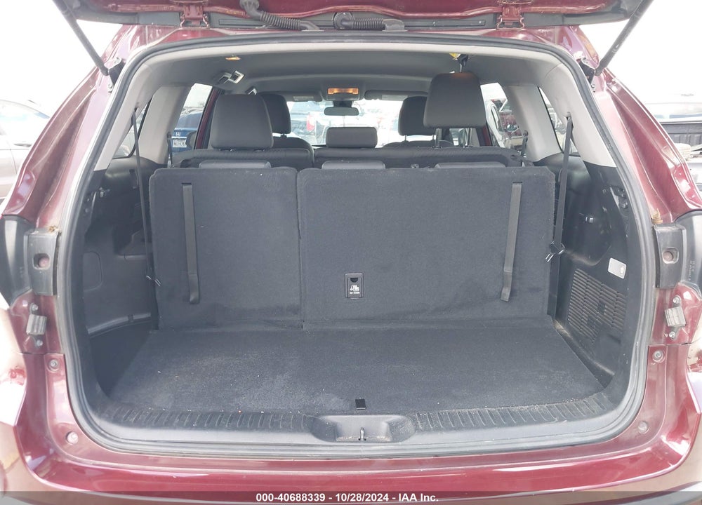 2018 TOYOTA HIGHLANDER LE VIN: 5TDZZRFH4JS253481