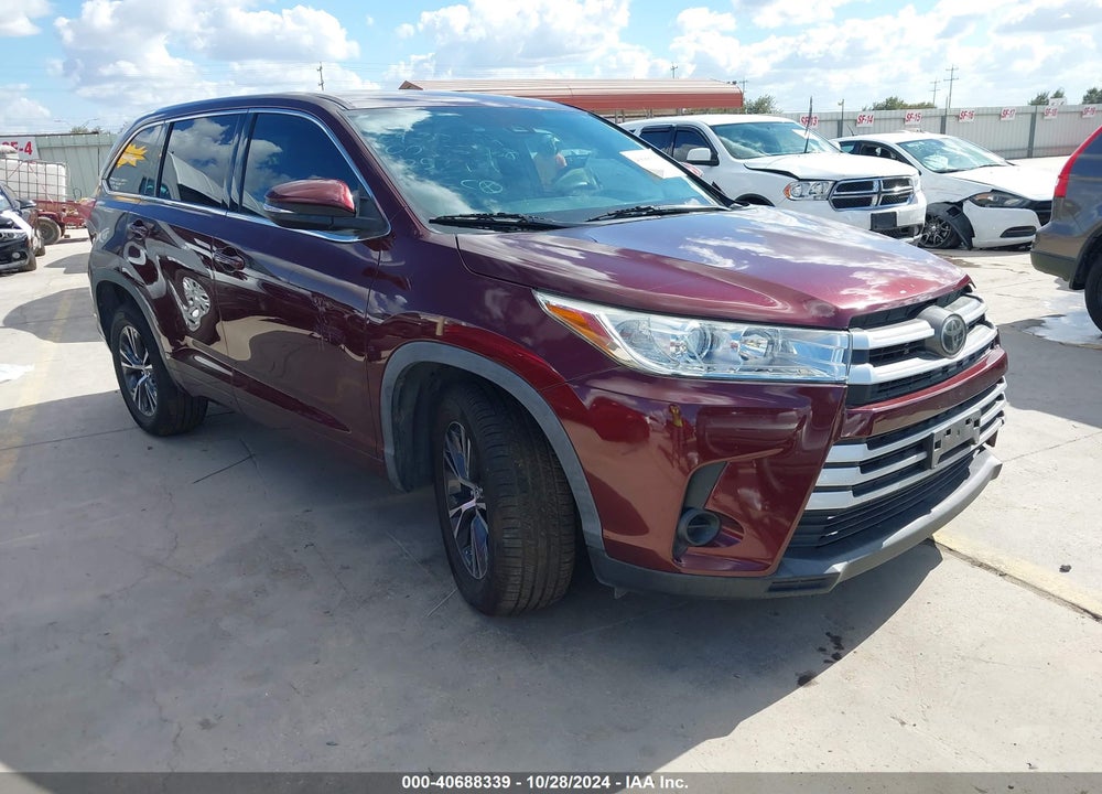 2018 TOYOTA HIGHLANDER LE VIN: 5TDZZRFH4JS253481