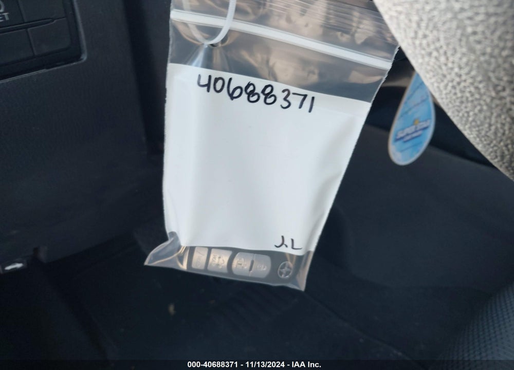 2016 SCION IA VIN: 3MYDLBZV0GY123186