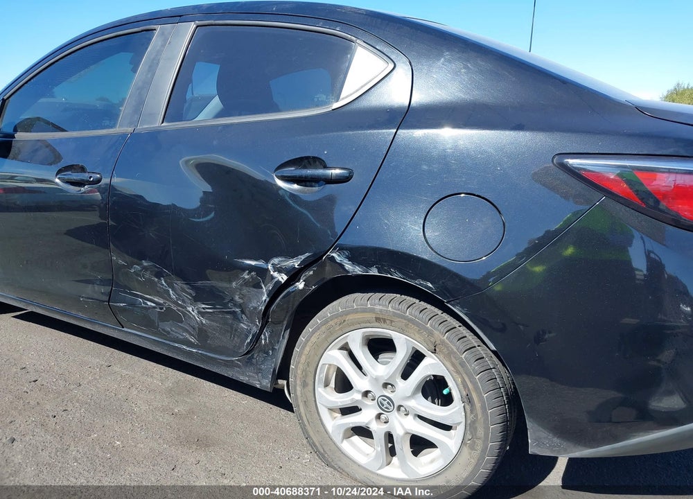 2016 SCION IA VIN: 3MYDLBZV0GY123186