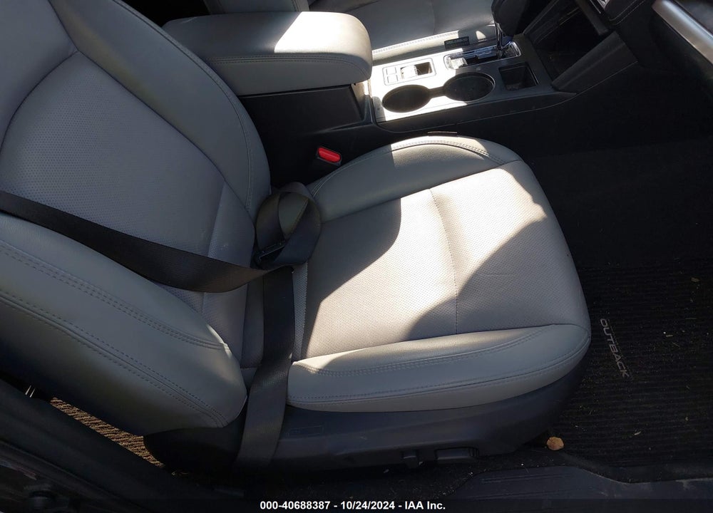 2018 SUBARU OUTBACK 2.5I LIMITED VIN: 4S4BSANC5J3262846