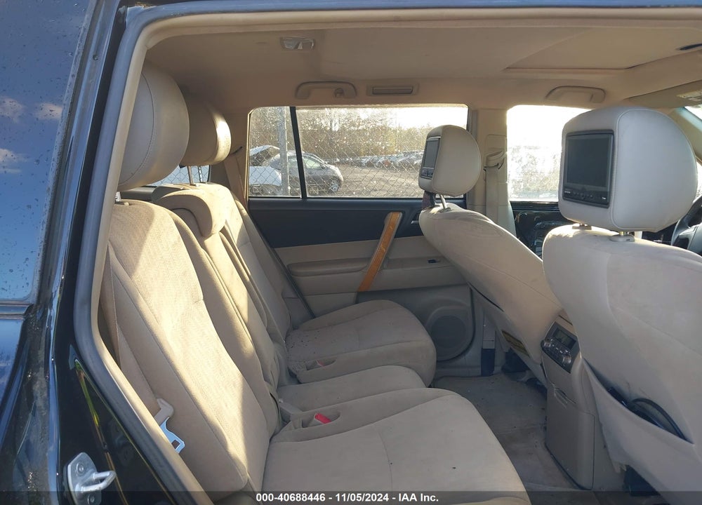 2008 TOYOTA HIGHLANDER HYBRID VIN: JTEEW41A382018409