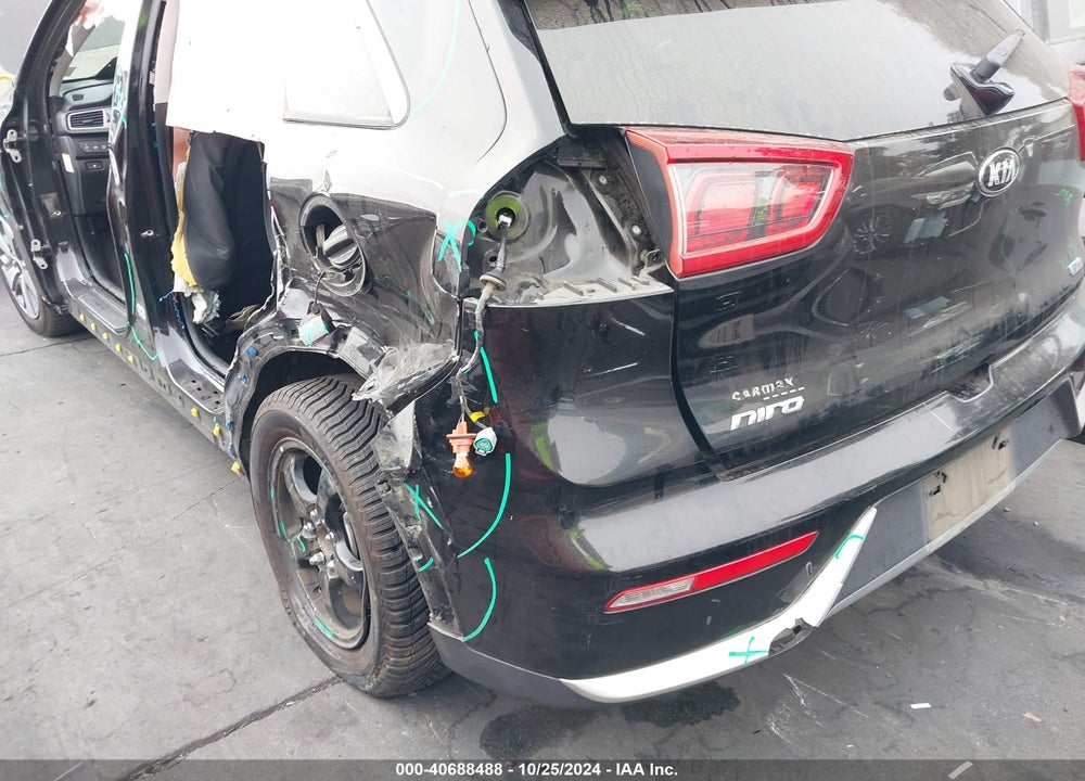 2018 KIA NIRO LX VIN: KNDCB3LC1J5133563