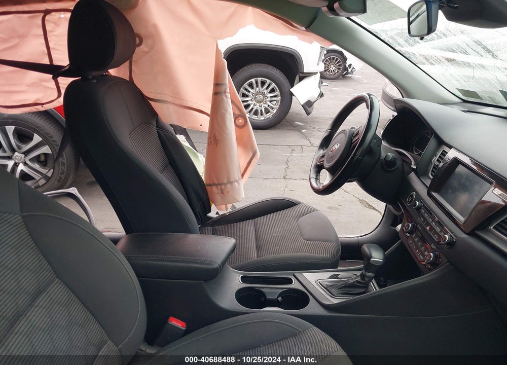 2018 KIA NIRO LX VIN: KNDCB3LC1J5133563