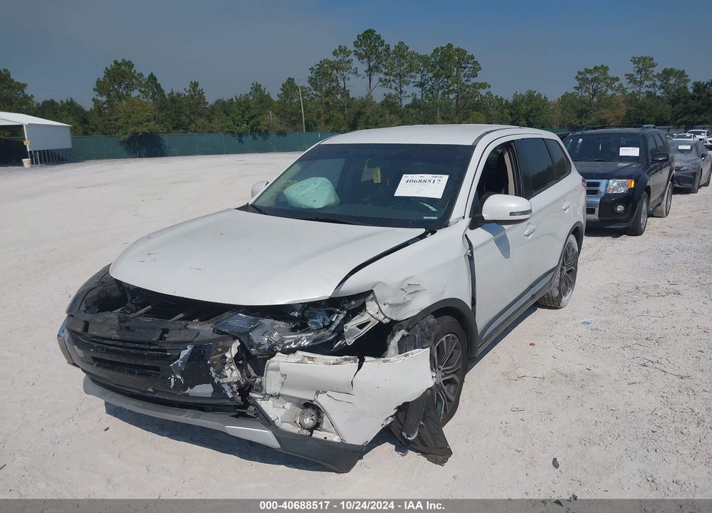 2016 MITSUBISHI OUTLANDER SE VIN: JA4AD3A3XGZ011820
