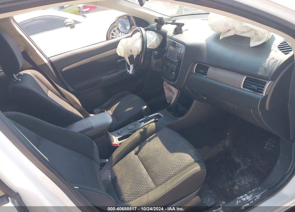 2016 MITSUBISHI OUTLANDER SE VIN: JA4AD3A3XGZ011820