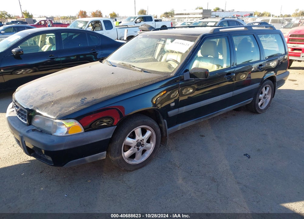 2000 VOLVO V70 XC/XC SE VIN: YV1LZ56D5Y2712802
