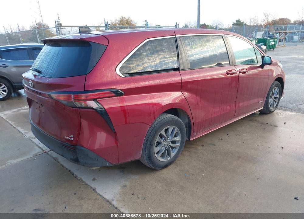 2021 TOYOTA SIENNA LE VIN: 5TDKRKEC9MS043252