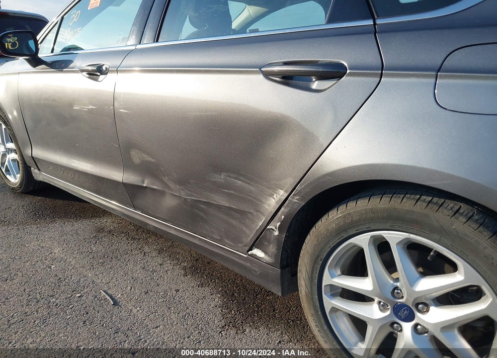 2014 FORD FUSION SE VIN: 1FA6P0H77E5351821