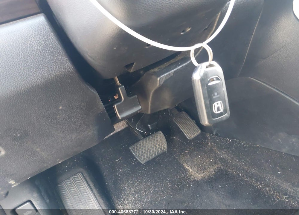 2017 HONDA ACCORD VIN: 1HGCR3F83HA004696