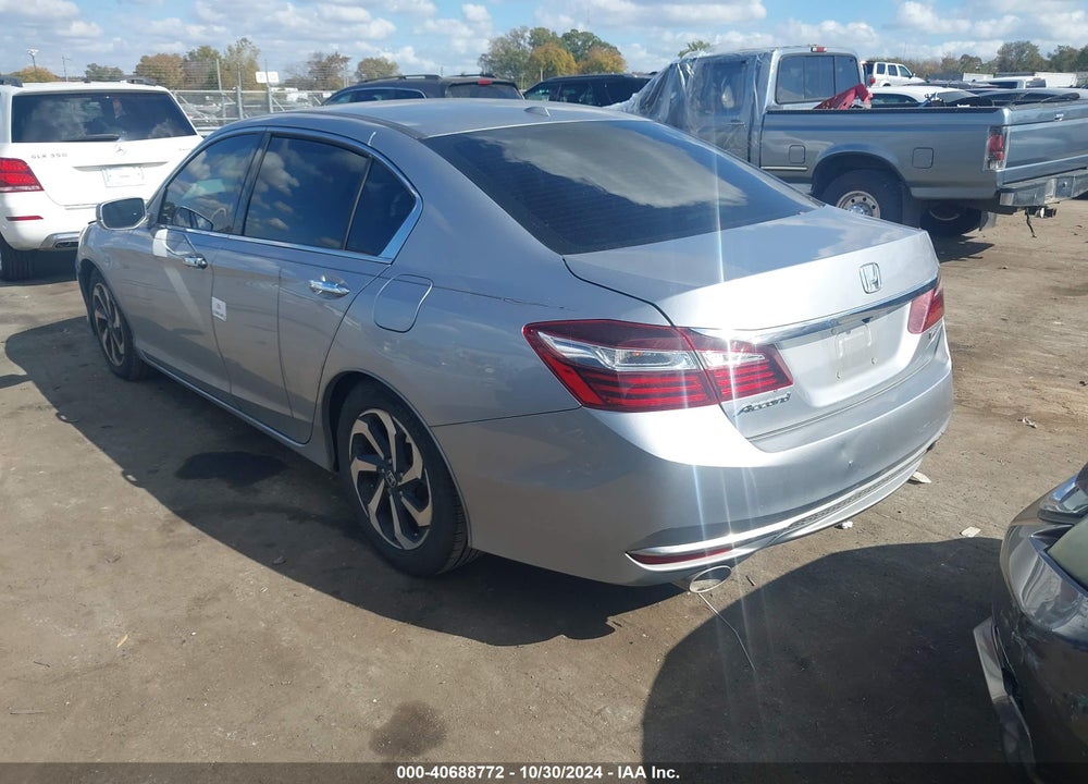 2017 HONDA ACCORD VIN: 1HGCR3F83HA004696