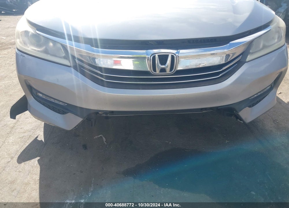 2017 HONDA ACCORD VIN: 1HGCR3F83HA004696
