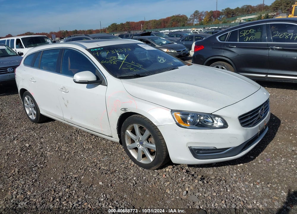 2016 VOLVO V60 T5 DRIVE-E PREMIER VIN: YV140MEK0G1296025