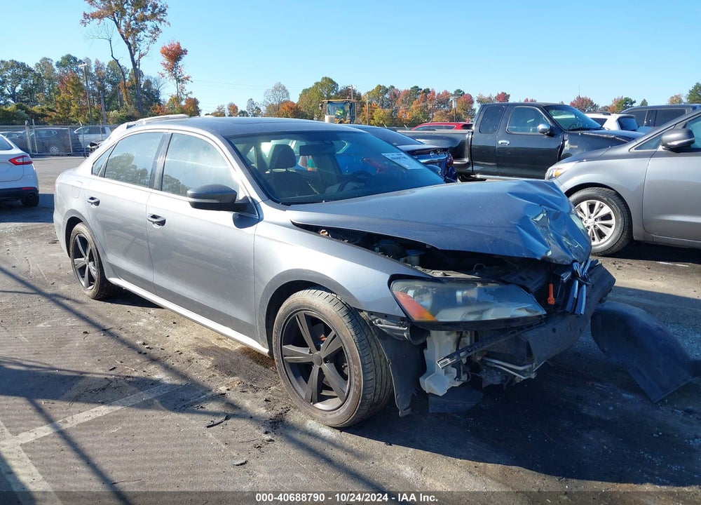 2013 VOLKSWAGEN PASSAT 2.5L SE VIN: 1VWBP7A3XDC011692