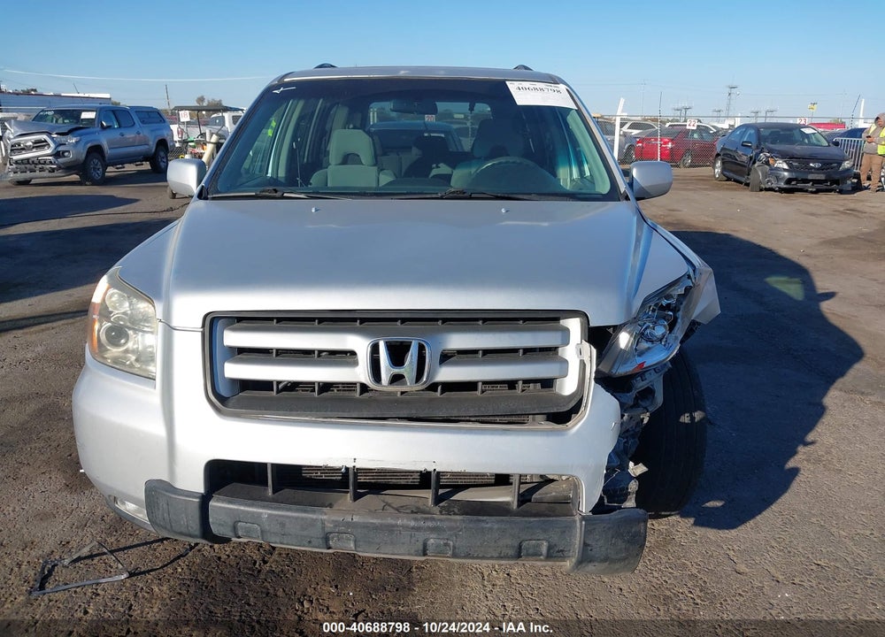 2008 HONDA PILOT SE VIN: 5FNYF18378B001732