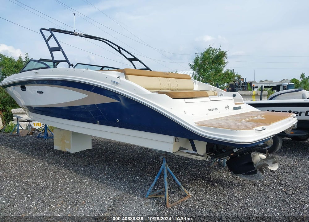 2015 SEA RAY BOAT VIN: SERV2853C515