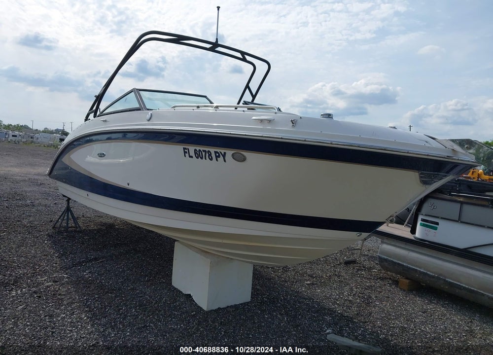 2015 SEA RAY BOAT VIN: SERV2853C515