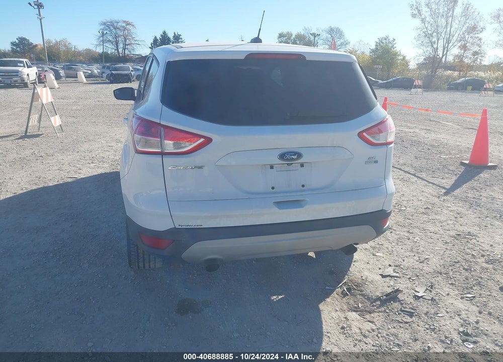 2015 FORD ESCAPE SE VIN: 1FMCU9G97FUB41560