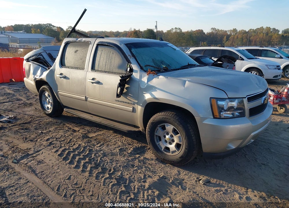 2013 CHEVROLET SUBURBAN 1500 LT VIN: 1GNSKJE78DR356249