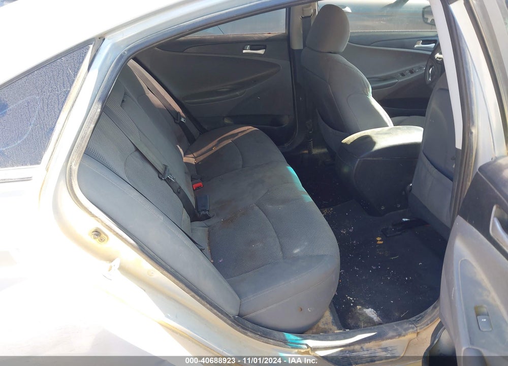 2014 HYUNDAI SONATA GLS VIN: 5NPEB4AC4EH811892