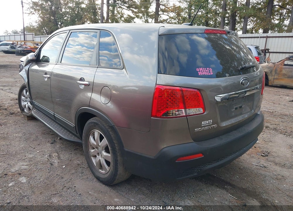2012 KIA SORENTO LX VIN: 5XYKT4A1XCG235549