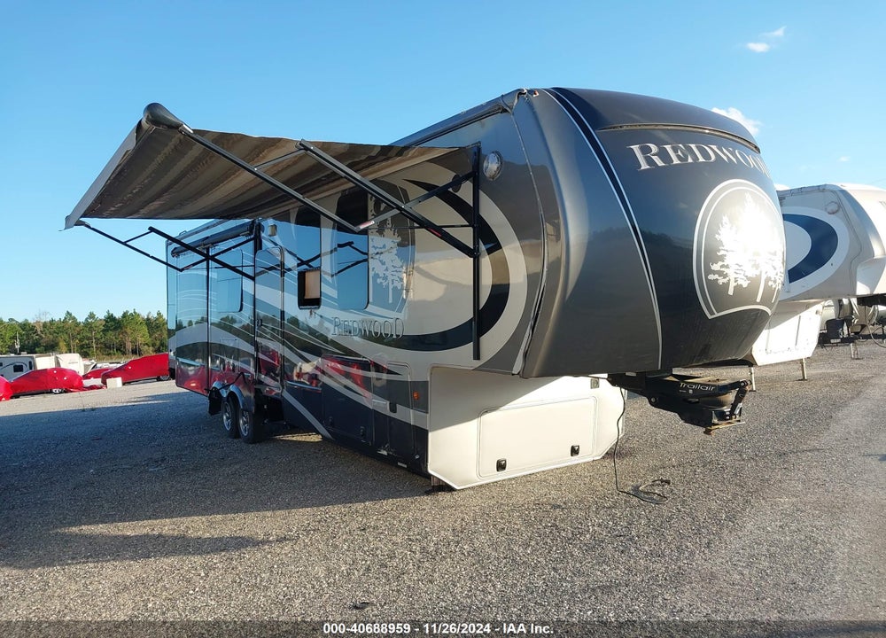 2017 REDWOOD OTHER VIN: 4V0FC3826HR006603