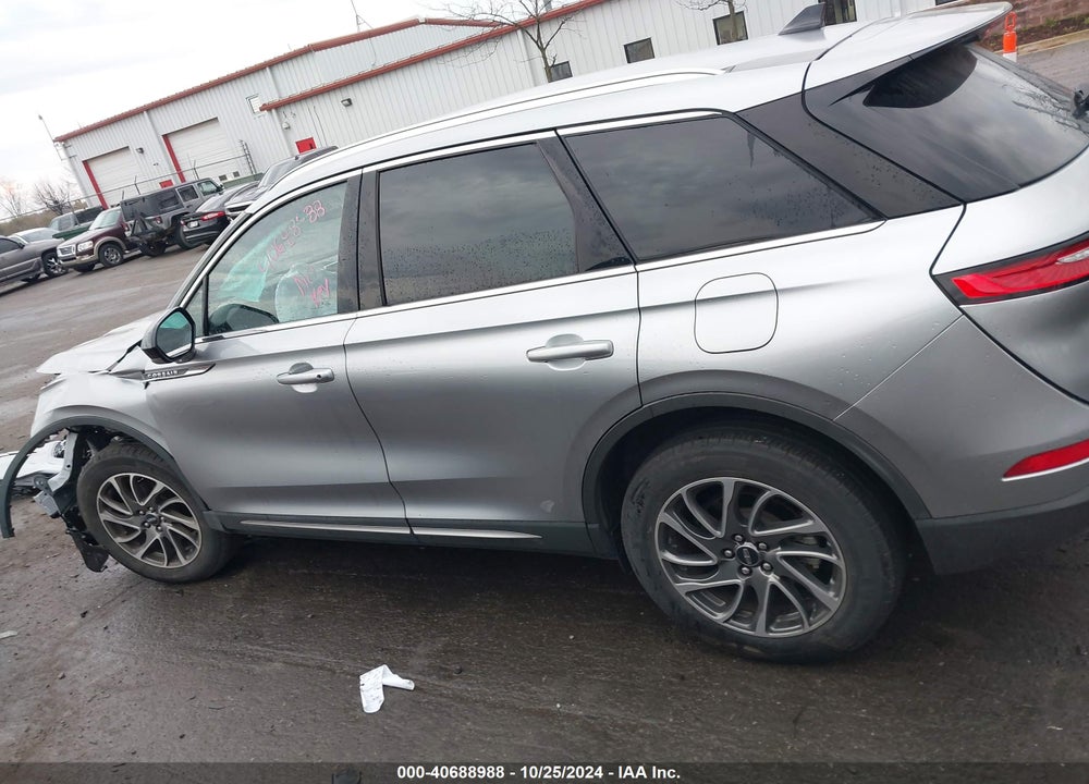 2022 LINCOLN CORSAIR STANDARD VIN: 5LMCJ1D99NUL11556