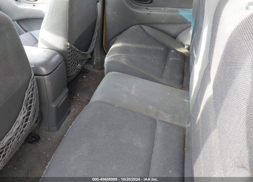 2002 FORD ESCAPE XLT VIN: 1FMYU04112KA14518