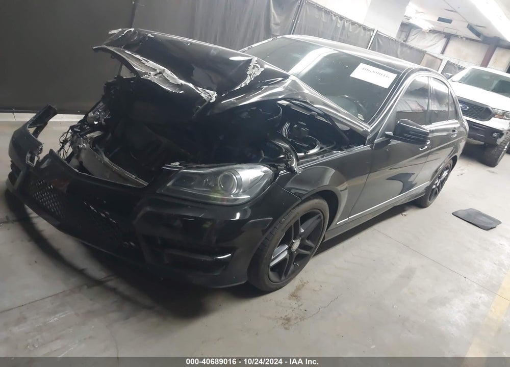 2013 MERCEDES-BENZ C 350 VIN: WDDGF5HBXDA816574