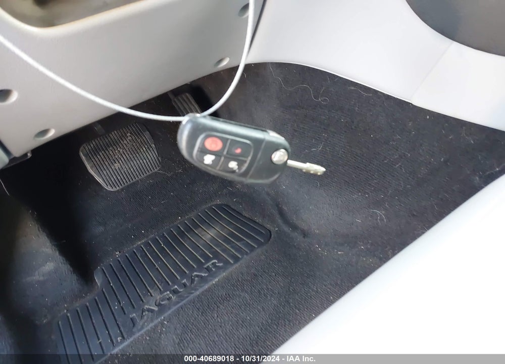 2005 JAGUAR S-TYPE 4.2L V8 R VIN: SAJWA03V351N34014
