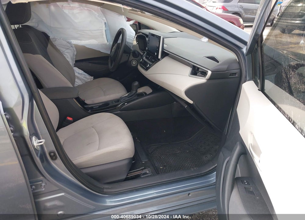 2020 TOYOTA COROLLA LE VIN: JTDEPRAE2LJ107579